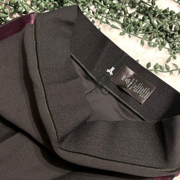 Ultracor High Waisted Velour Stripe Active Gym Tights Black XS - Picture 2 of 3